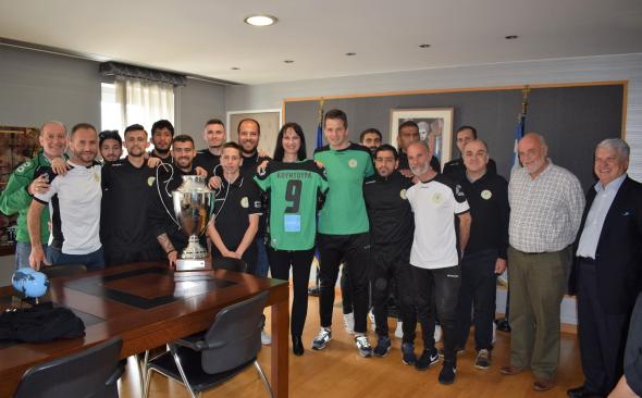 12/4/2019: Με τη στήριξη της Υπουργού Τουρισμού Έλενας Κουντουρά, ο Παναθλητικός Όμιλος Κωφών ΠΟΚ ταξιδεύει για το Λονδίνο για να διεκδικήσει  το 5ο για την Ελλάδα ευρωπαϊκό κύπελλο ποδοσφαίρου στο Deaf Champions League (DCL)